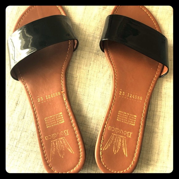 Boudica Shoes - Boudica Black Flat Sandals